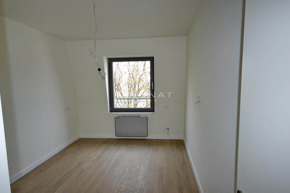 Slika 9 - Admirala Vukovića, Četvorosoban stan na prodaju, 133m2, 505.400€