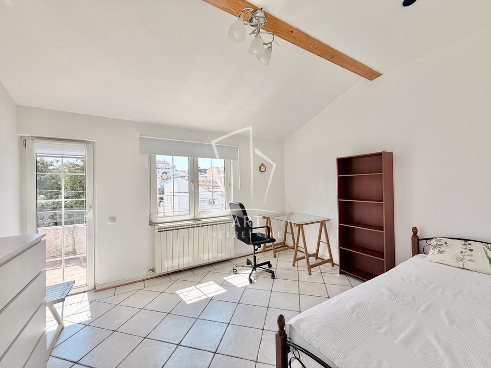 Slika 8 - 21. divizije, Troiposoban stan za izdavanje, 80m2, 1.000€