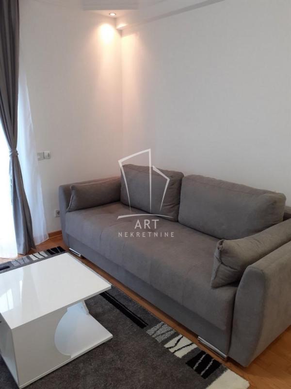 Slika 2 - Tikveška, Jednoiposoban stan za izdavanje, 43m2, 700€