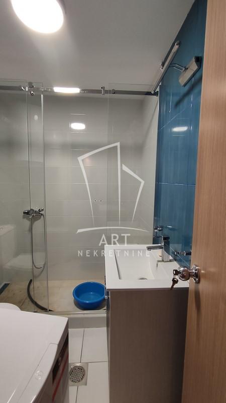 Slika 10 - Tikveška, Jednoiposoban stan za izdavanje, 43m2, 700€