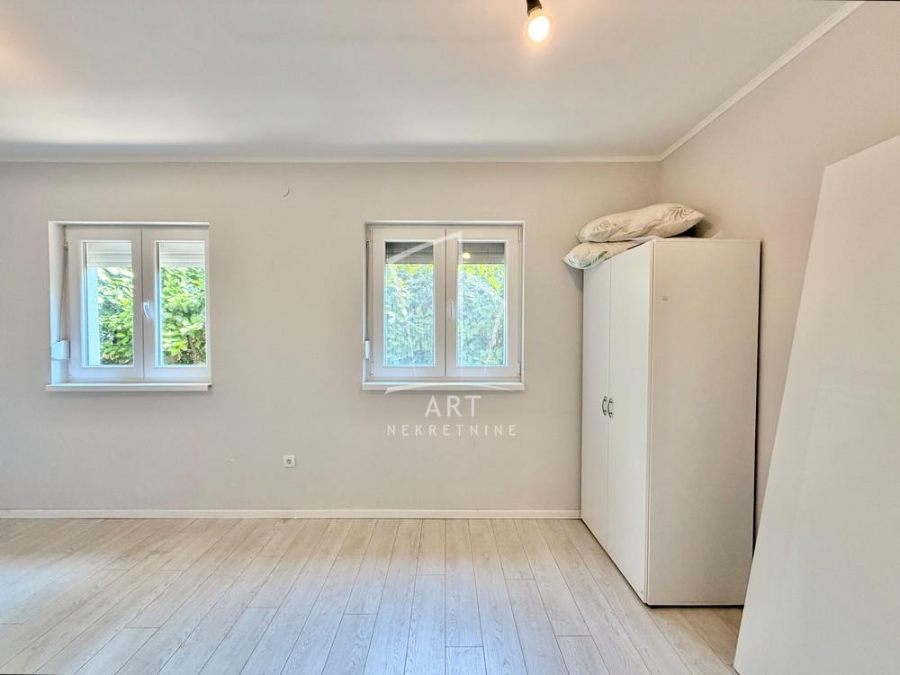 Slika 5 - Janka Jankovića,  Kuća na prodaju, 174m2, 260.000€