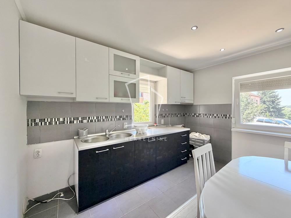 Slika 4 - Janka Jankovića,  Kuća na prodaju, 174m2, 260.000€