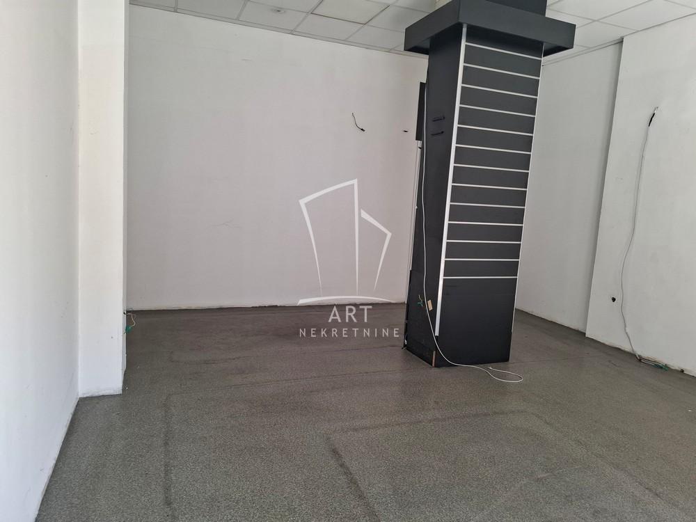Slika 2 - Bulevar Despota Stefana,  Lokal za izdavanje, 40m2, 600€