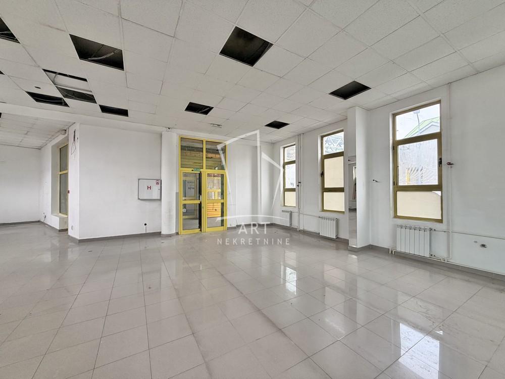 Slika 2 - Bulevar Kralja Aleksandra,  Lokal na prodaju, 135m2, 270.000€