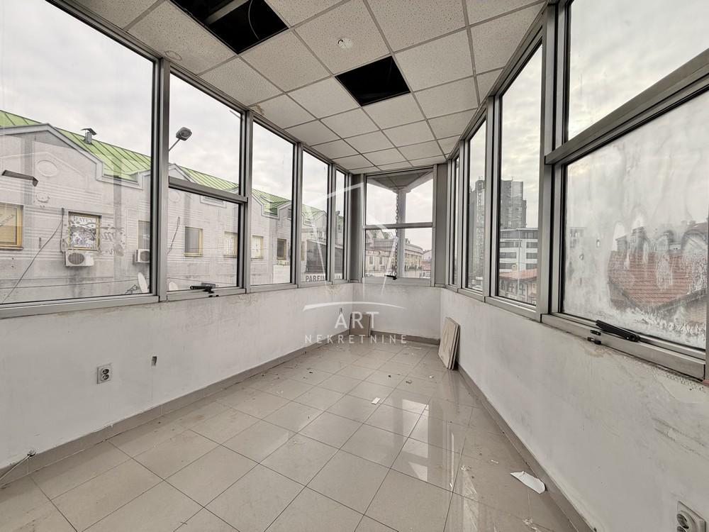 Slika 7 - Bulevar Kralja Aleksandra,  Lokal na prodaju, 135m2, 270.000€