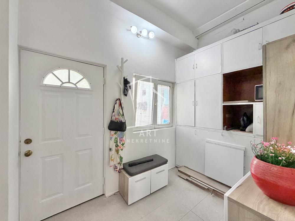 Slika 9 - Luke Vojvodića, Jednosoban stan za izdavanje, 20m2, 350€
