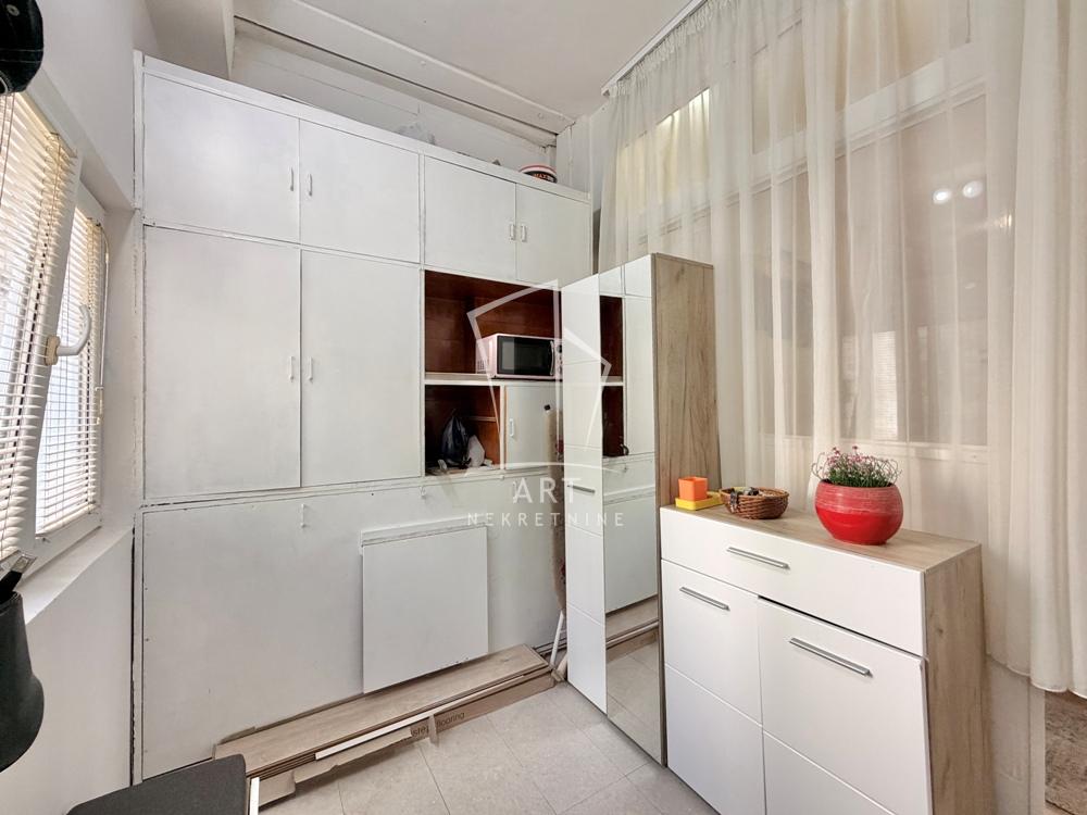 Slika 6 - Luke Vojvodića, Jednosoban stan za izdavanje, 20m2, 350€