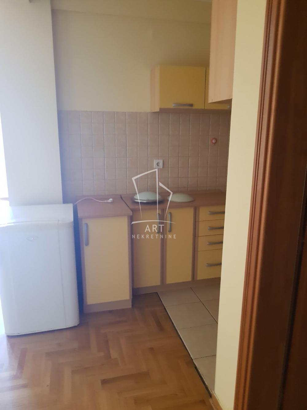 Slika 4 - Branka Krsmanovića, Dvosoban stan za izdavanje, 53m2, 600€