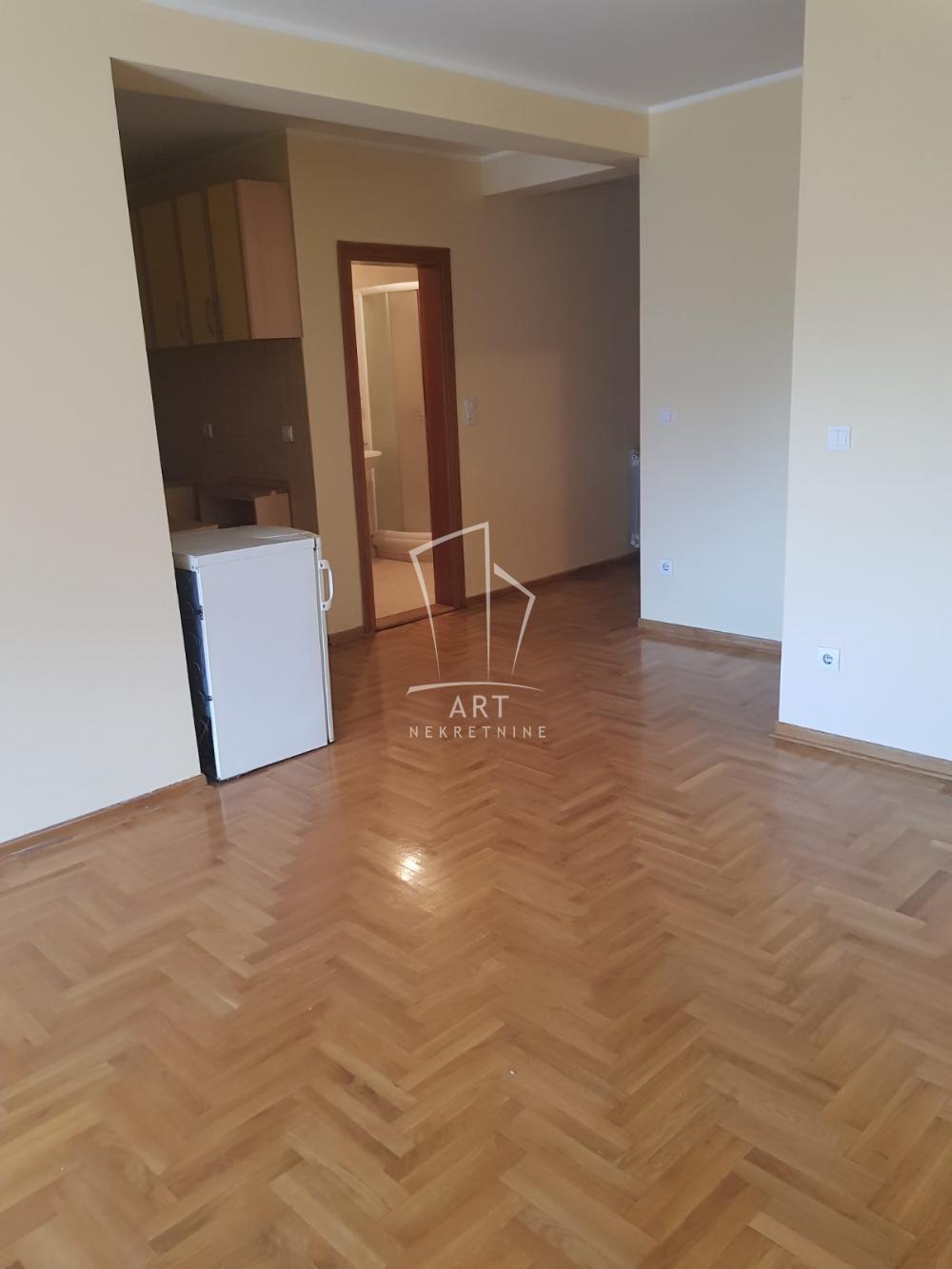 Glavna slika -Branka Krsmanovića, Dvosoban stan za izdavanje, 53m2, 600€