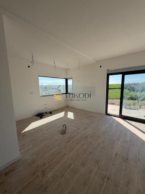 Slika 4 -  Plac na prodaju, Sopot, Rogača, 350.000€