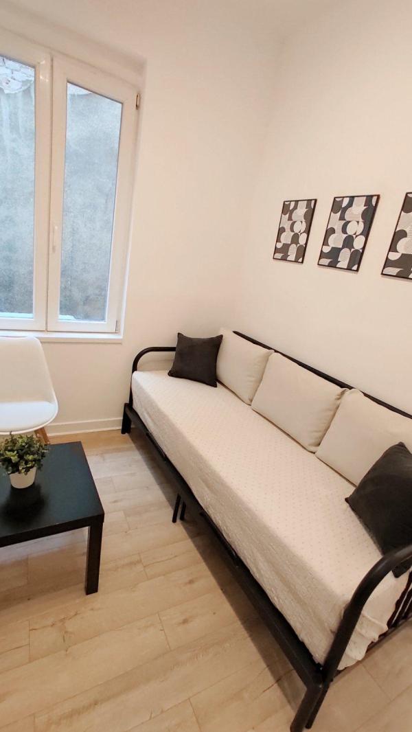 Slika 1 - Bulevar Despota Stefana, Jednosoban stan za izdavanje, 23m2, 450€