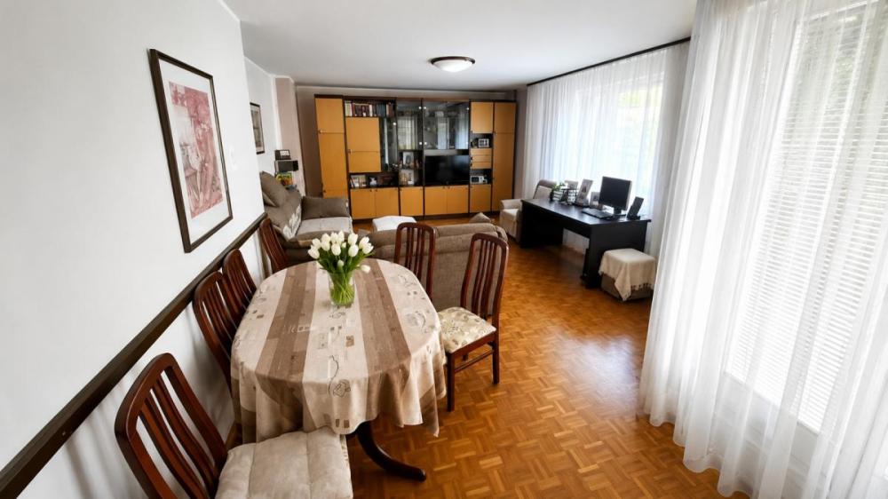 Slika 2 - Trosoban stan na prodaju, 83m2, 200.000€