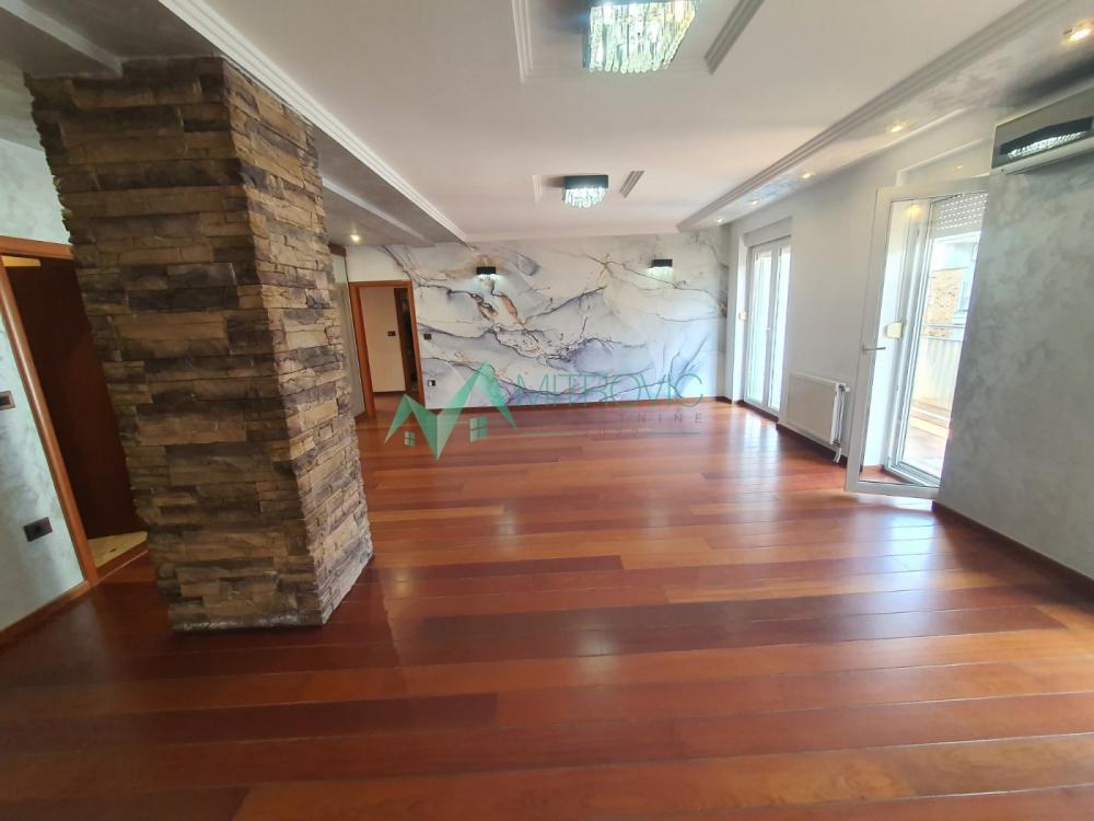 Glavna slika -Četvorosoban stan na prodaju, 126m2, 363.380€