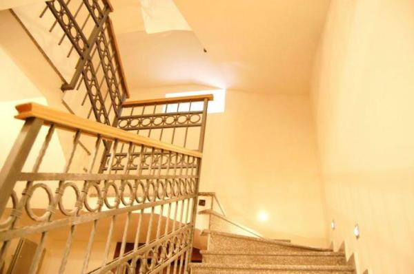 Slika 8 - Jevrema Grujića, Petosoban stan za izdavanje, 300m2, 2.500€