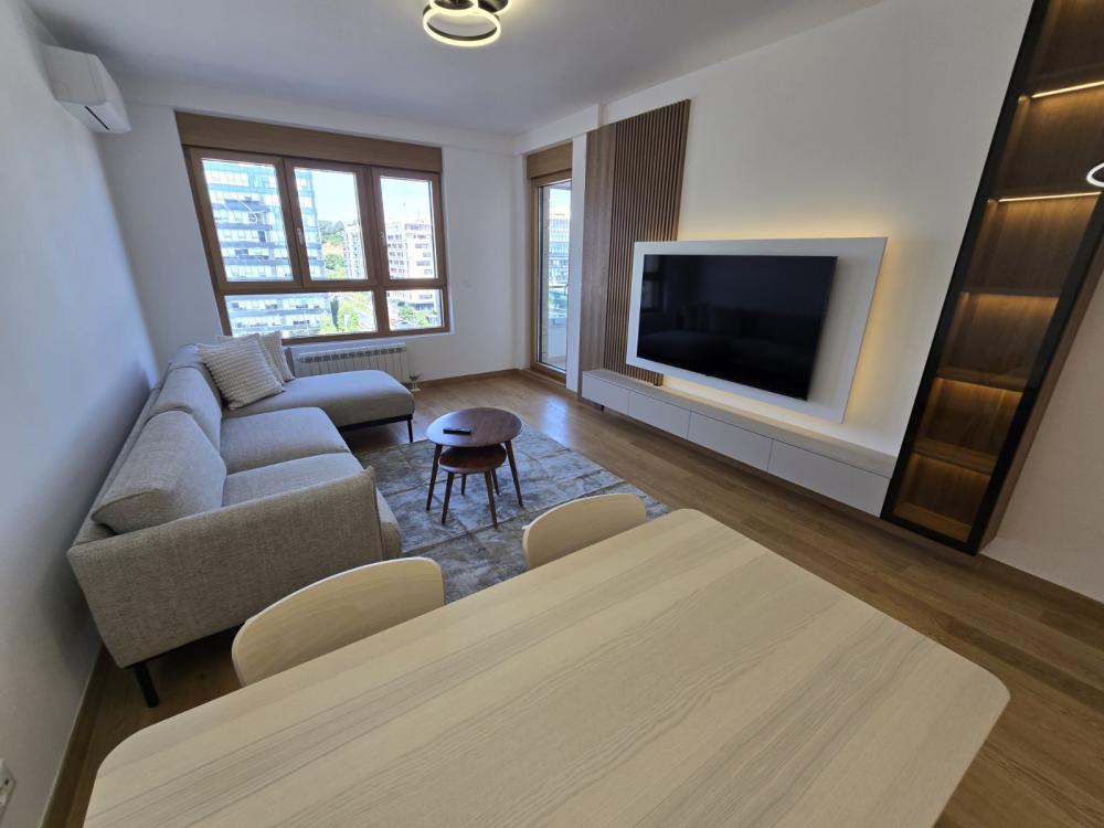 Slika 1 - Tadije Sondermajera, Dvosoban stan za izdavanje, 58m2, 1.200€