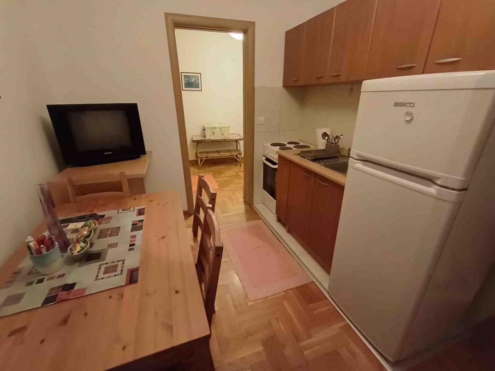 Glavna slika -Podujevska, Jednosoban stan za izdavanje, 30m2, 370€