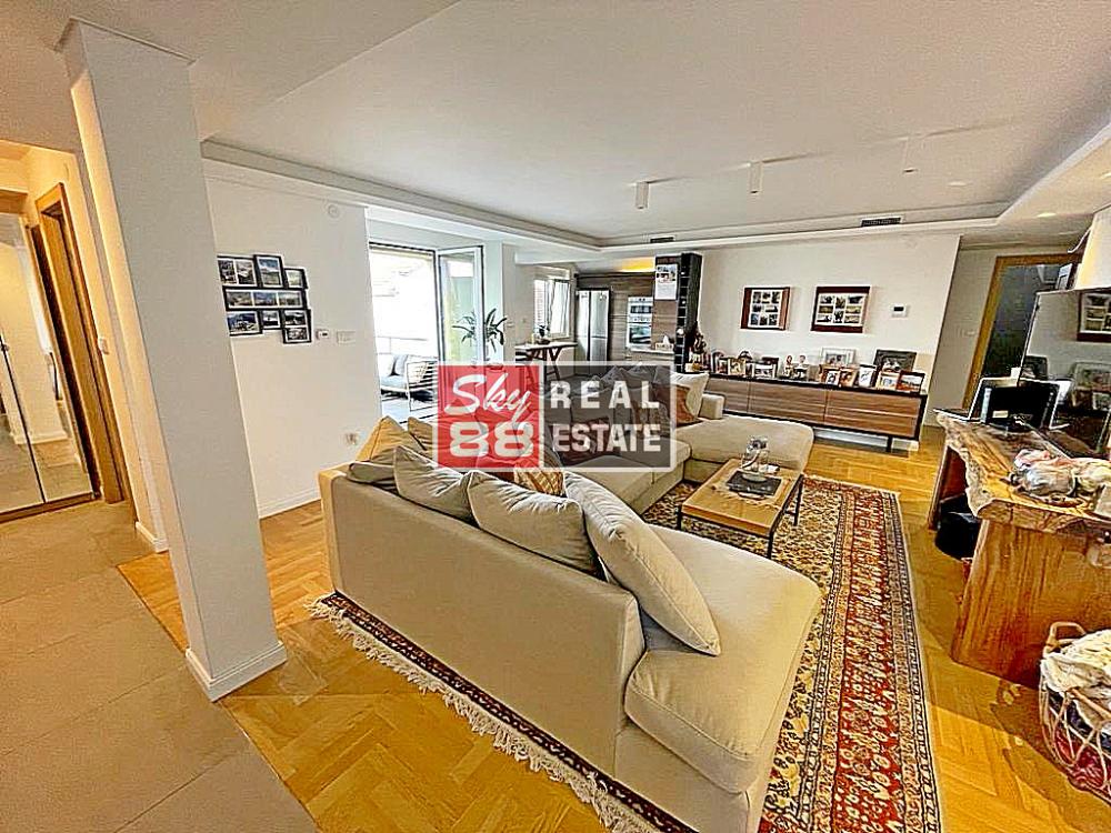 Slika 3 - Petosoban stan za izdavanje, 180m2, 2.500€