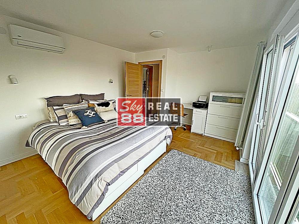 Slika 8 - Petosoban stan za izdavanje, 180m2, 2.500€