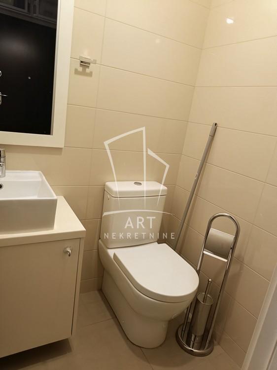 Slika 11 - Uroša Martinovića, Trosoban stan za izdavanje, 86m2, 1.300€