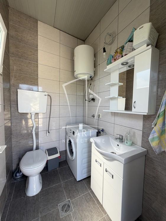 Slika 10 - Obršinska,  Kuća na prodaju, 210m2, 450.000€