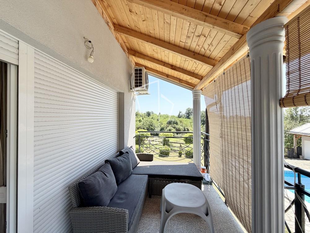 Slika 11 - Obršinska,  Kuća na prodaju, 210m2, 450.000€