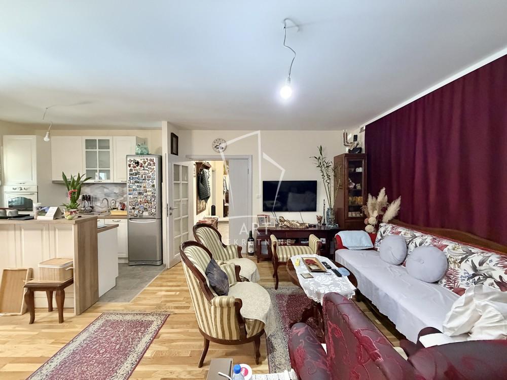 Slika 3 - Obršinska,  Kuća na prodaju, 210m2, 450.000€