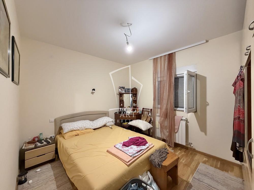 Slika 7 - Obršinska,  Kuća na prodaju, 210m2, 450.000€
