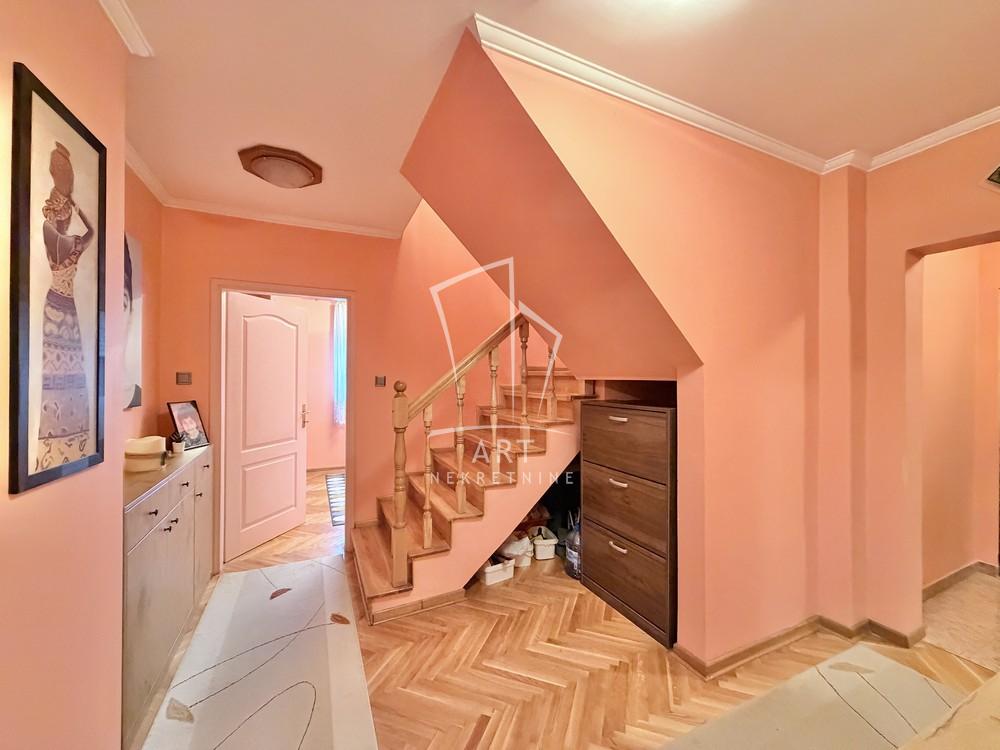 Slika 6 - Vidikovački venac, Četvorosoban stan na prodaju, 108m2, 216.000€