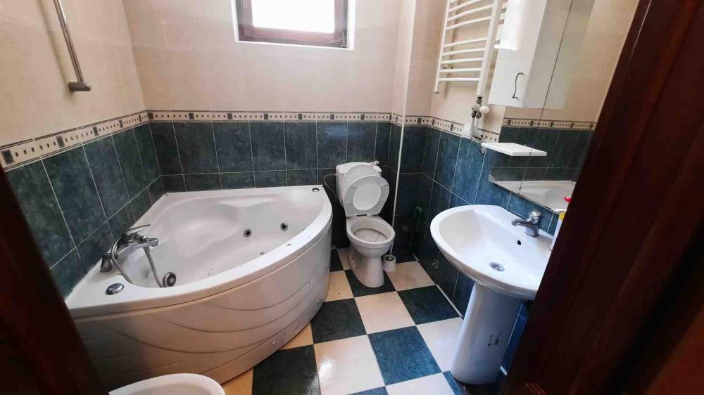 Slika 7 - Jevrema Grujića, Četvorosoban stan za izdavanje, 106m2, 1.100€