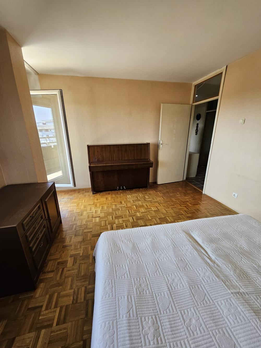 Slika 9 - Jurija Gagarina, Trosoban stan na prodaju, 87m2, 299.000€