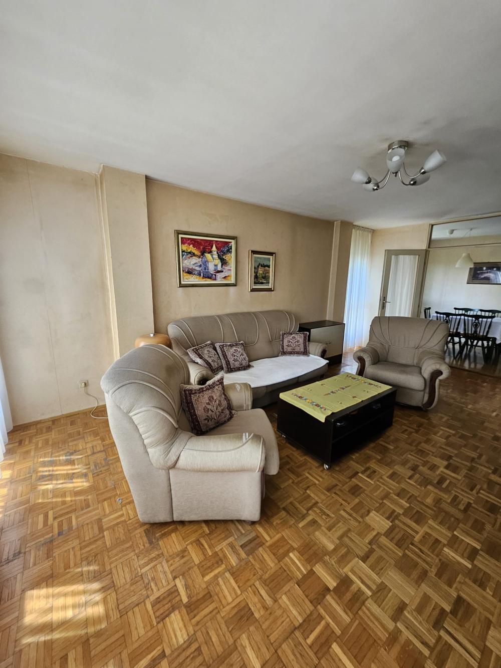 Glavna slika -Jurija Gagarina, Trosoban stan na prodaju, 87m2, 299.000€