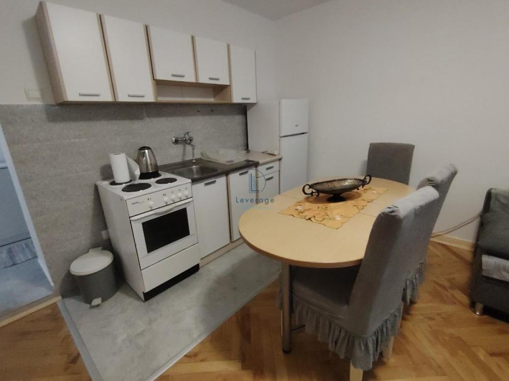 Slika 3 - Karađorđev trg, Dvosoban stan za izdavanje, 38m2, 430€