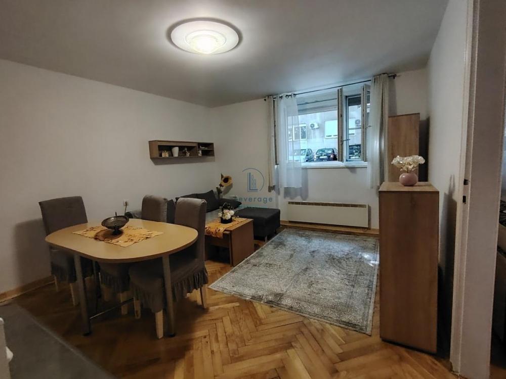 Slika 2 - Karađorđev trg, Dvosoban stan za izdavanje, 38m2, 430€