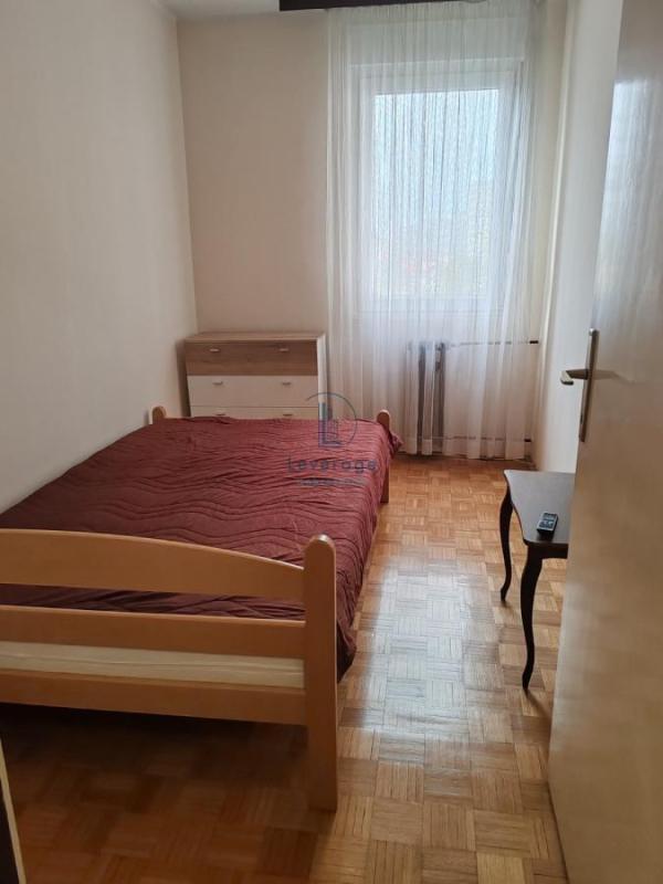 Slika 4 - Milana Jovanovića, Trosoban stan za izdavanje, 73m2, 550€