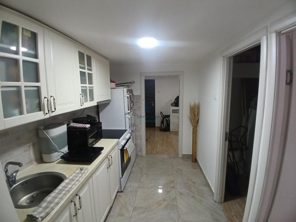 Slika 1 - Dr Ivana Ribara, Trosoban stan na prodaju, 55m2, 176.000€