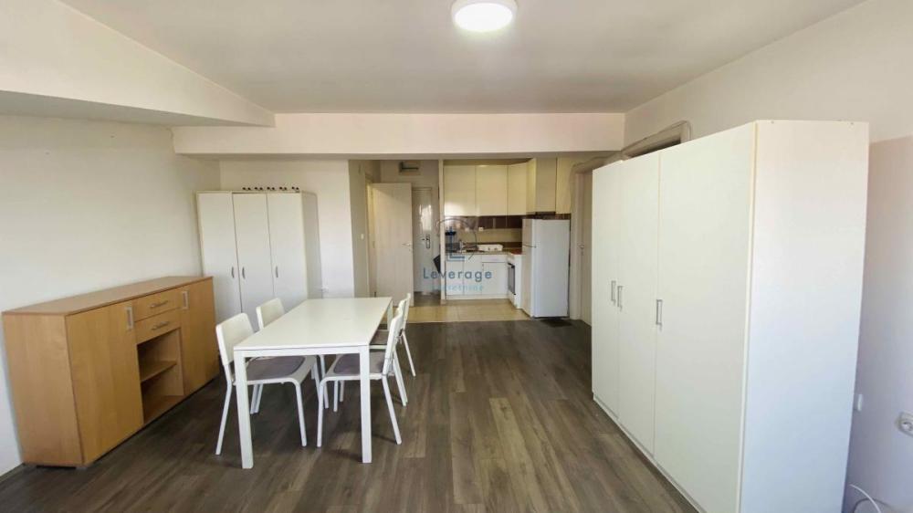 Slika 1 - Ivana Milutinovića, Dvoiposoban stan na prodaju, 59m2, 145.000€