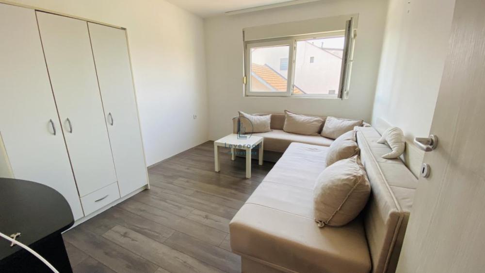 Slika 3 - Ivana Milutinovića, Dvoiposoban stan na prodaju, 59m2, 145.000€