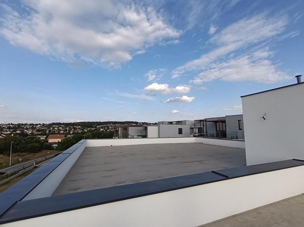Slika 1 - Četvoroiposoban stan na prodaju, 140m2, 360.000€