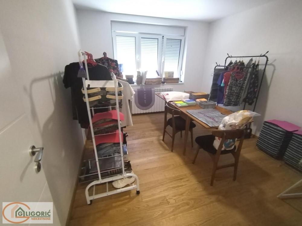Slika 3 - Dvoiposoban stan na prodaju, 49m2, 160.000€