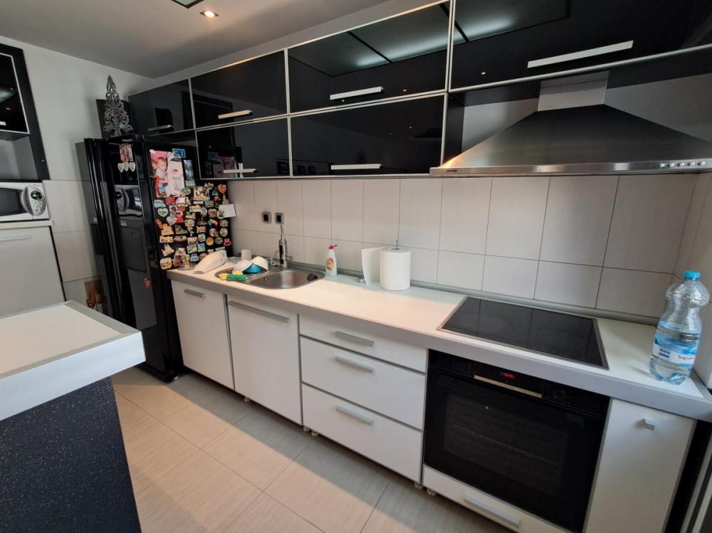 Slika 9 -  Kuća za izdavanje, 130m2, 900€