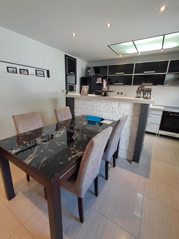 Slika 8 -  Kuća za izdavanje, 130m2, 900€