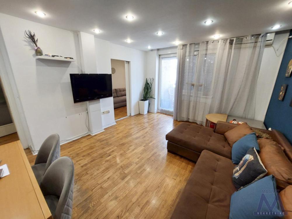 Glavna slika -Četvorosoban stan na prodaju, 79m2, 0€
