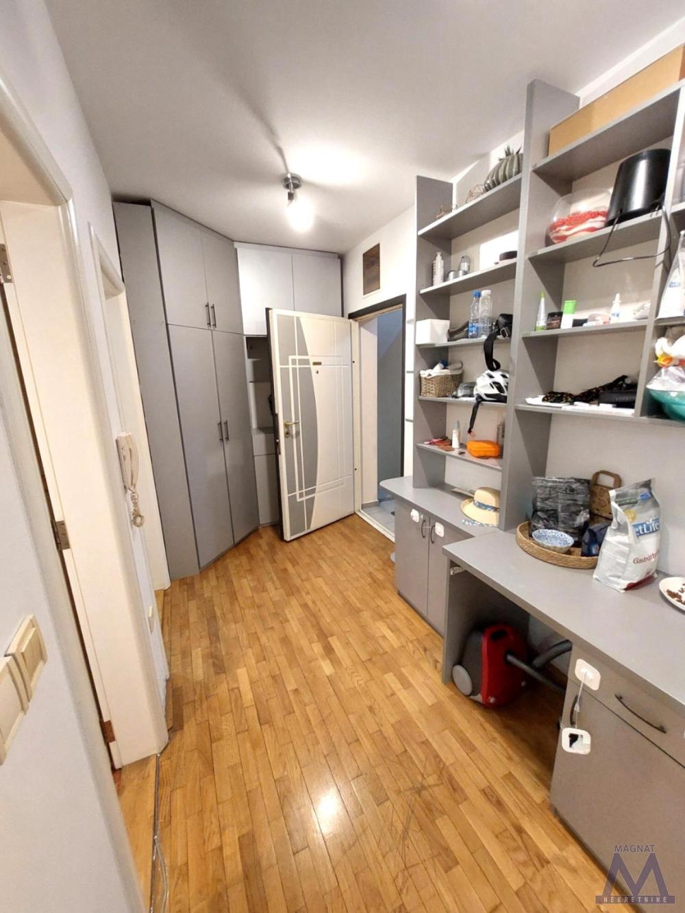 Slika 6 - Četvorosoban stan na prodaju, 79m2, 0€