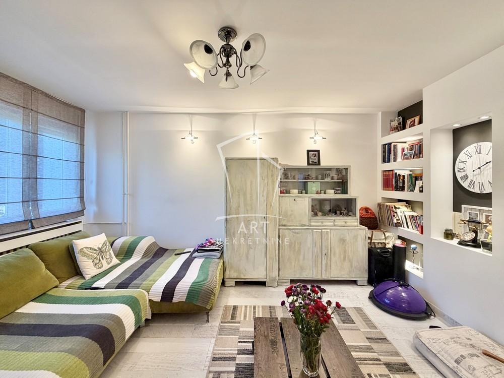 Slika 2 - Braće Srnić, Dvoiposoban stan na prodaju, 70m2, 213.000€