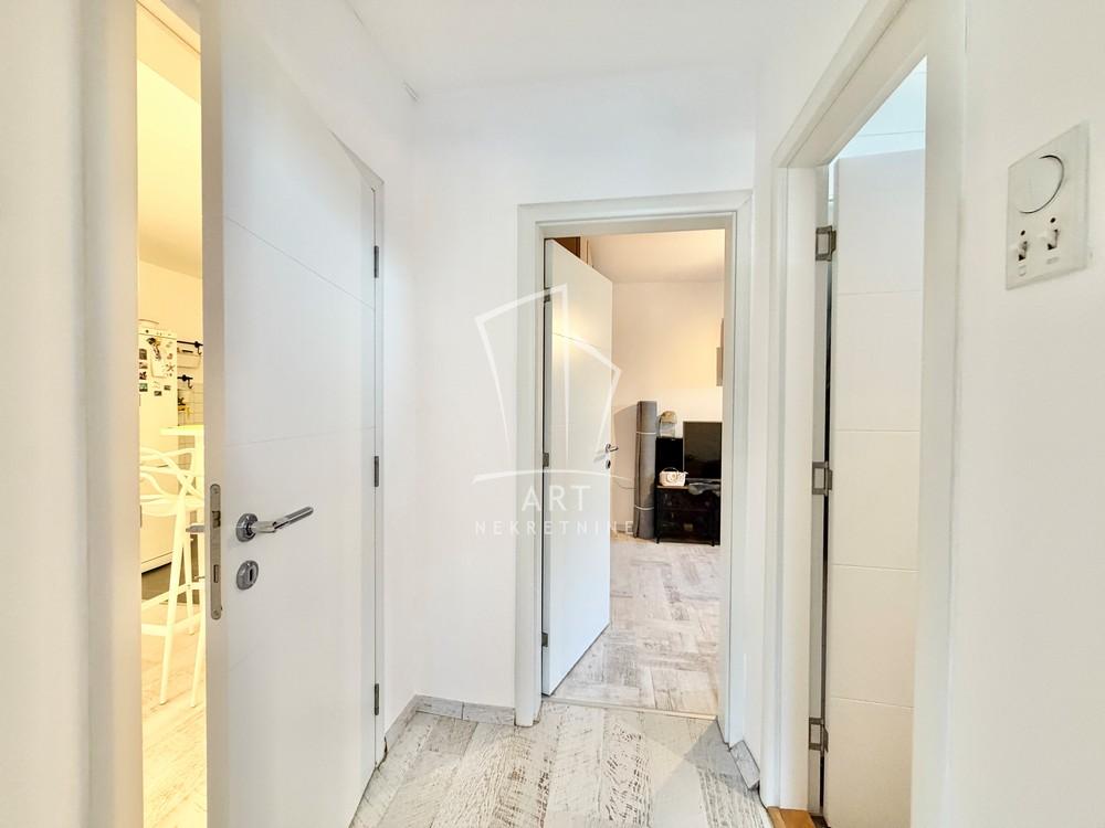 Slika 9 - Braće Srnić, Dvoiposoban stan na prodaju, 70m2, 213.000€