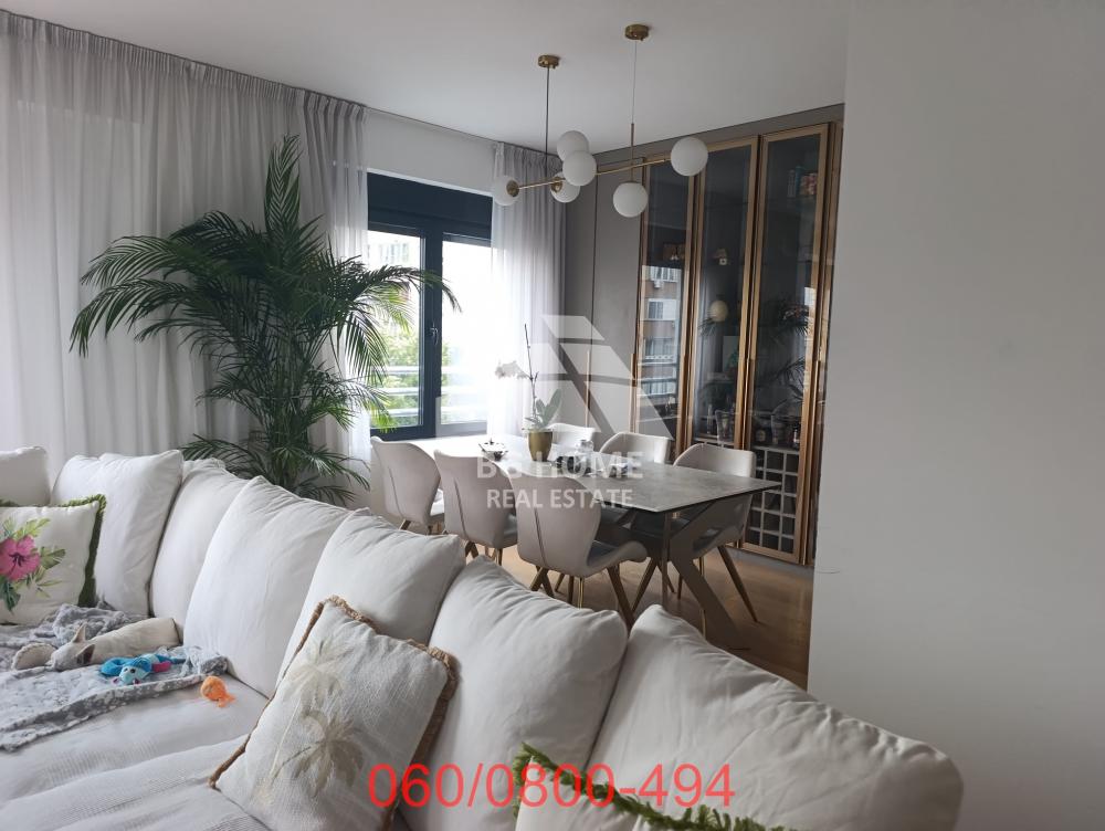 Slika 3 - Južni Bulevar, Četvorosoban stan na prodaju, 106m2, 450.000€
