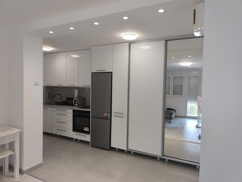 Slika 4 - Bulevar Arsenija Čarnojevića, Dvoiposoban stan za izdavanje, 58m2, 800€