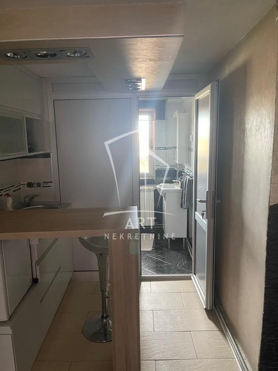 Slika 6 - Džordža Vašingtona, Petosoban stan za izdavanje, 85m2, 1.500€