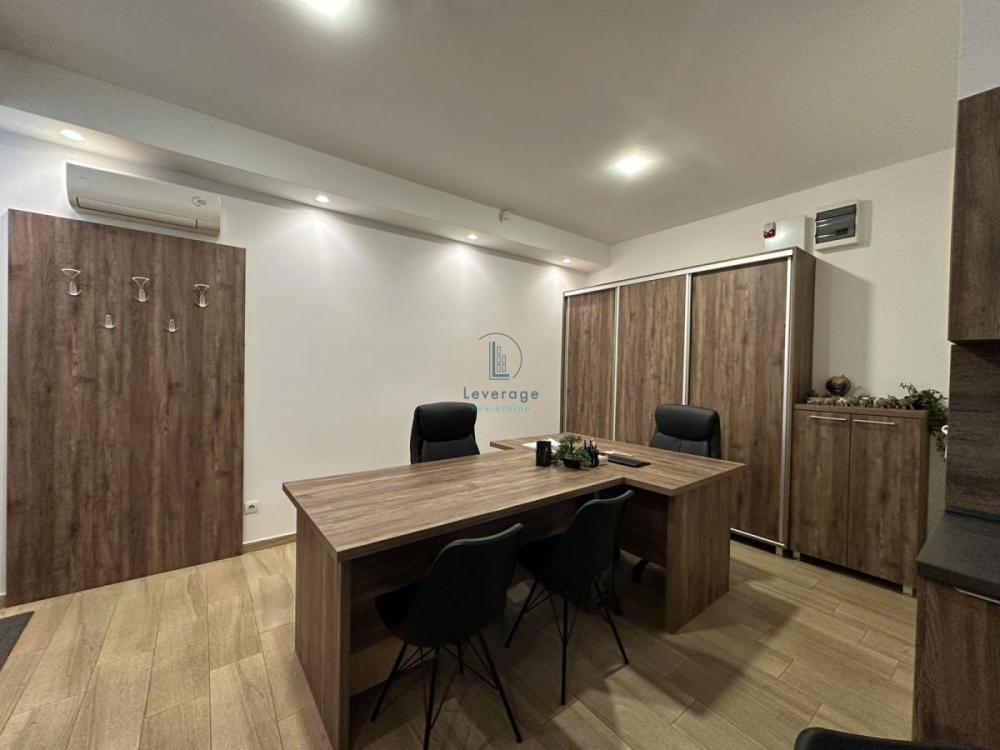 Slika 1 - Radojke Lakić,  Lokal na prodaju, 27m2, 108.000€