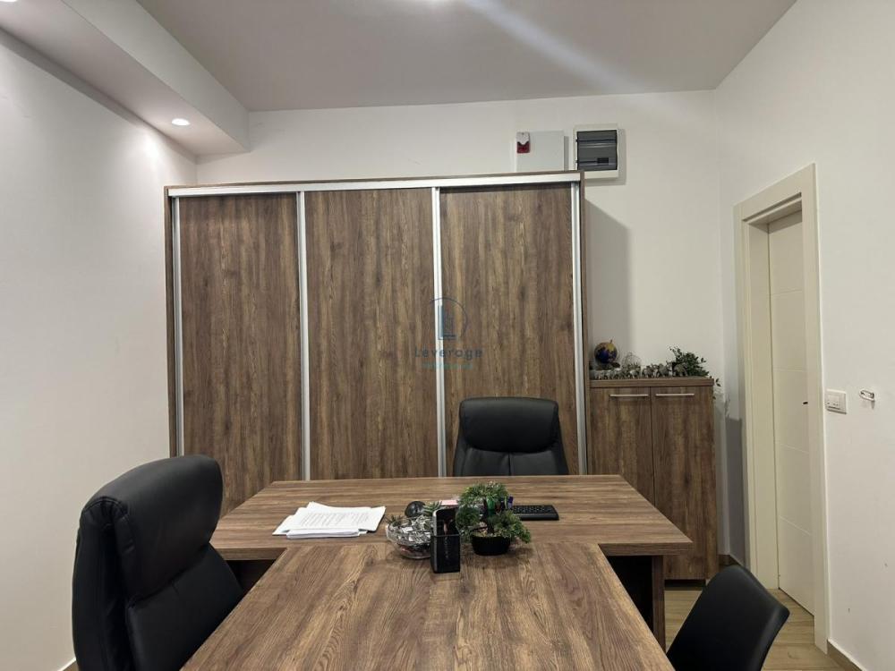 Slika 2 - Radojke Lakić,  Lokal na prodaju, 27m2, 108.000€